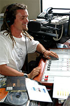 Interview with saxophonist and DJ Rob 'Z' Taylor @ Rythm  FM 