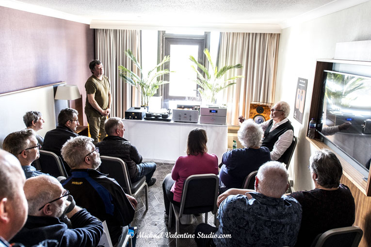 â€œWhisperingâ€ Bob Harris at the helm