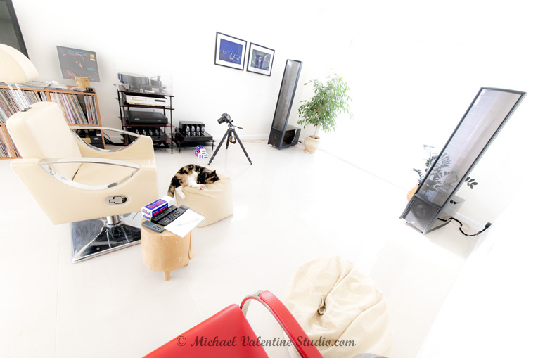 Qualiton P200 Amplifier & C200 Preamplifier with KT150 valves