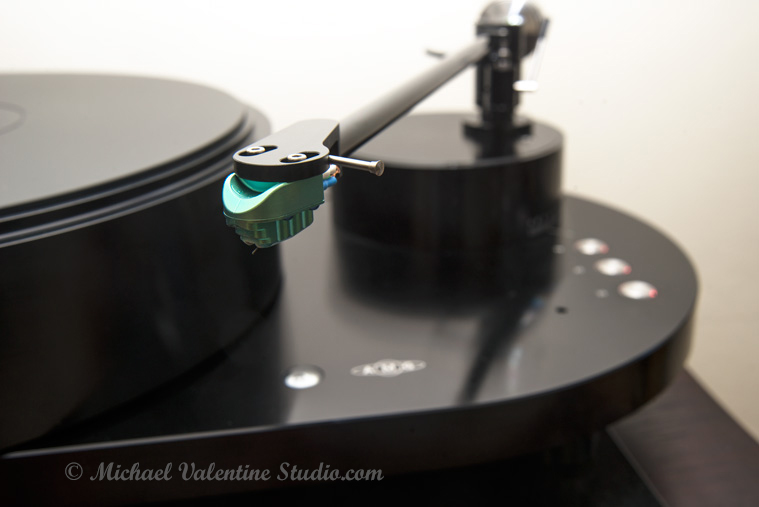 AMG Viella V12 turntable