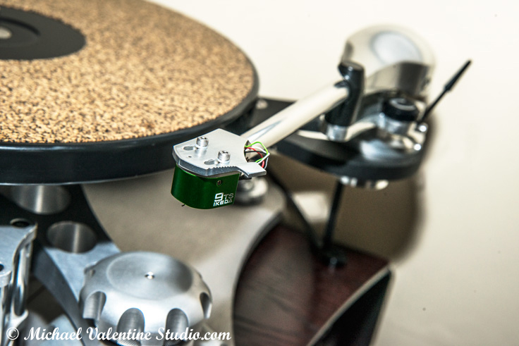 The EAR Disc Master Turntable