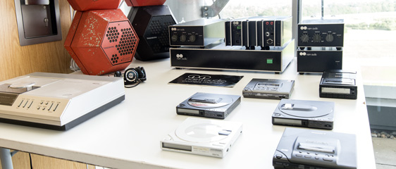 HI-FI News Vintage Zone