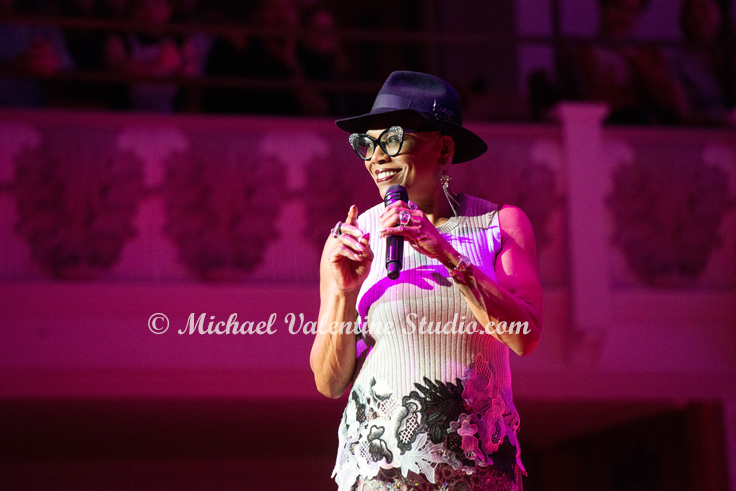 Dee Dee Bridgewater