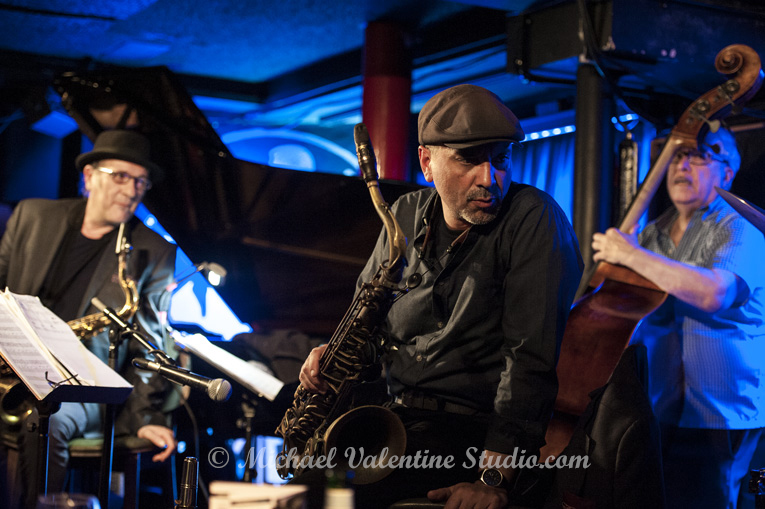 Eddie Gomez - double bass, Renato D’aiello - tenor saxophone, Marco Pignataro - tenor saxophone, Tio Ciavarella - piano, Alfonso Vitale - drums 