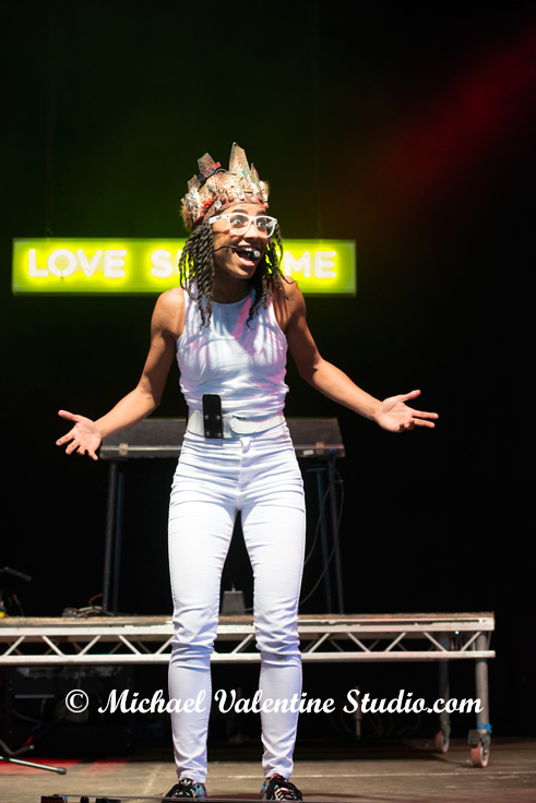 Esperanza Spalding Presents Emily’s D+Evolution