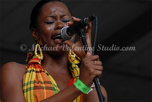 Barbara Cadet backing singer