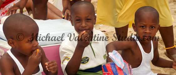 Jazz on the Beach patrons