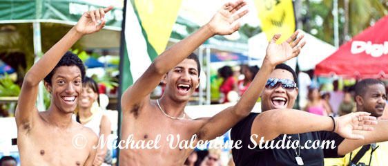 Jazz on the Beach patrons