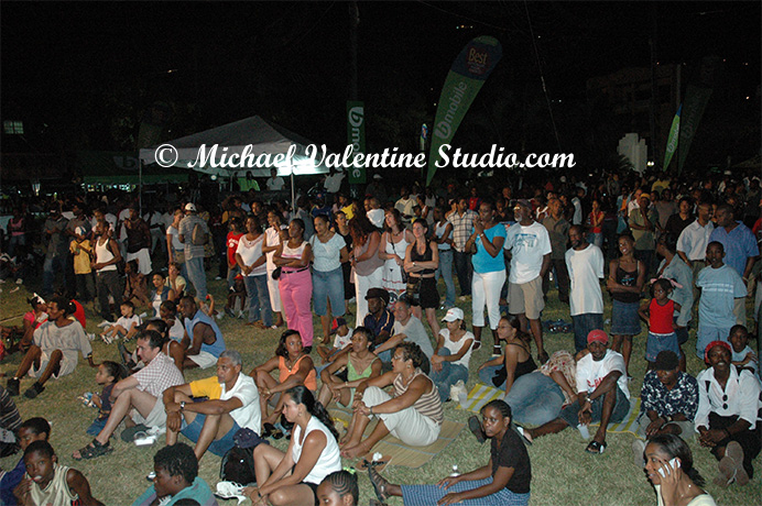 Jazz On The Square patrons