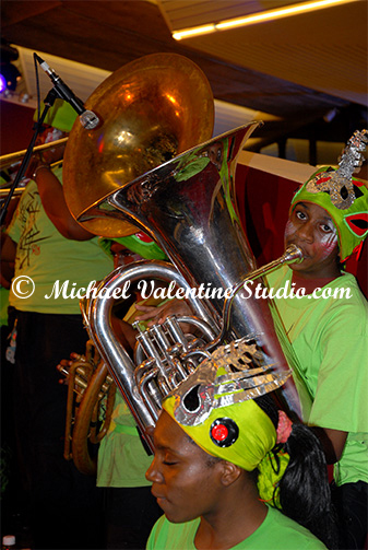 Young musicians performing @ the Front Room  (South Bank Centre)