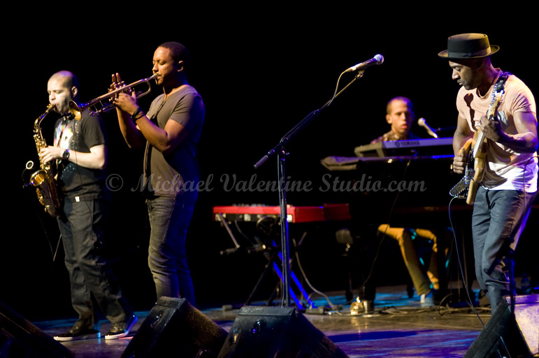 Marcus Miller, Bret Williams, Lee Hogans  & Alex Han