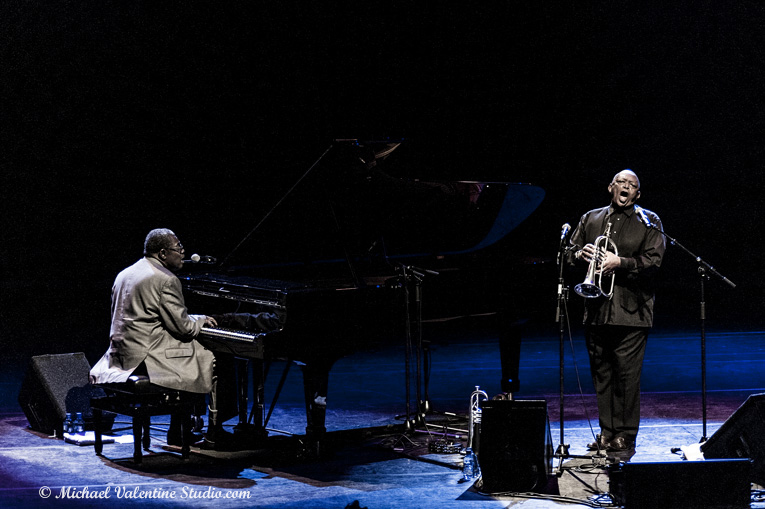 Hugh Masekela & Larry Willis... 