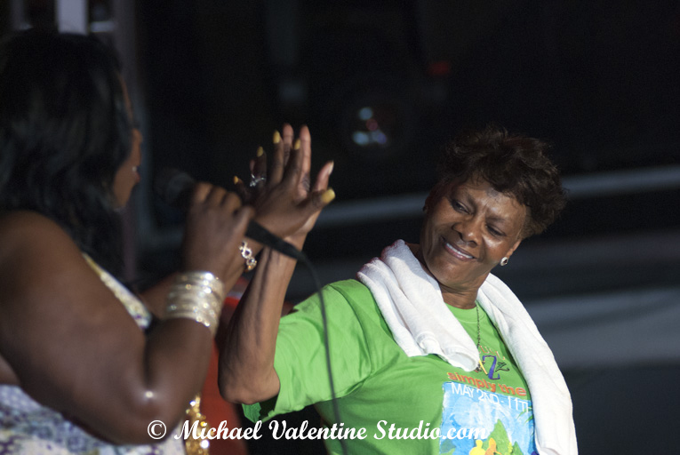 Angie Stone & Dionne Warwick