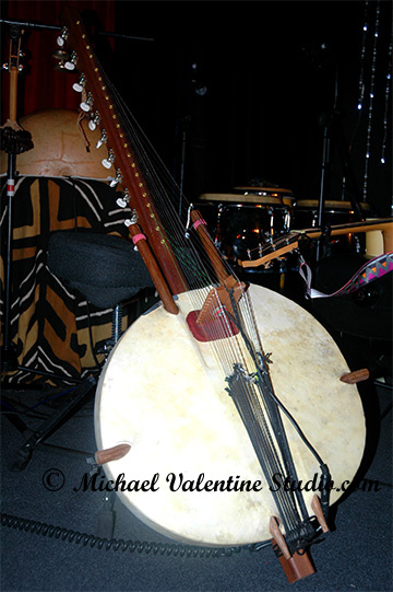 Daby Bald&eacute; band instruments