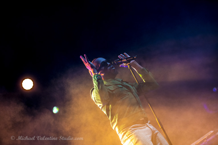 Durand Jones & The Indications