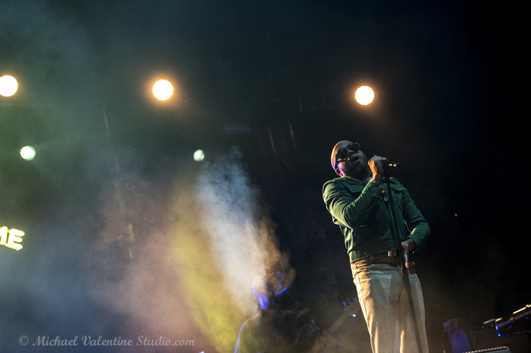 Durand Jones & The Indications