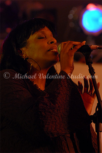 Donnie McClurkin singer