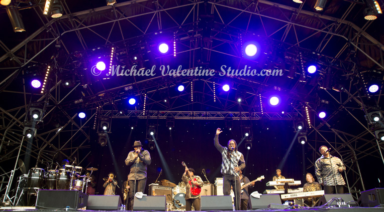 Earth Wind & Fire Experience Featuring Al McKay