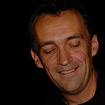 Justin Adams @ the Royal Festival Hall 2007 (Click to go to his page)