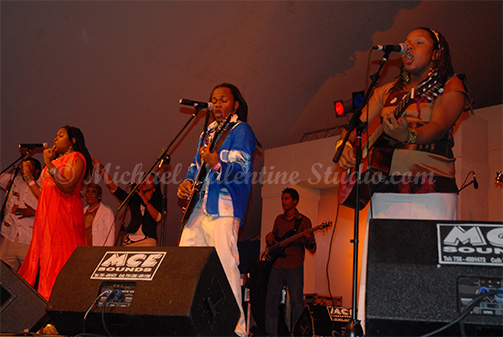 Isaac Blackman with The Love Circle