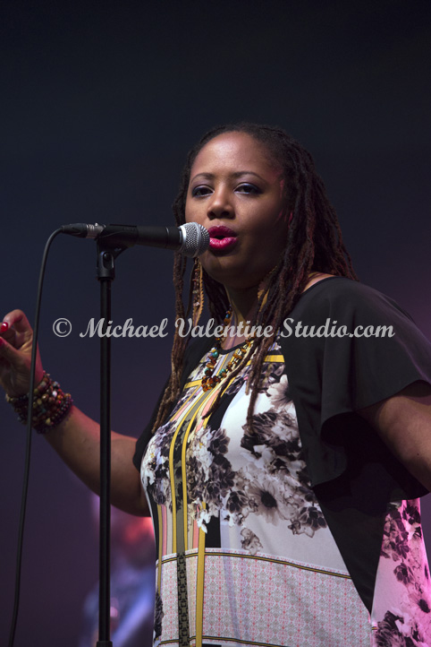 Lalah Hathaway