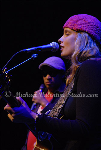 Morley & Raul Midón