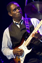 Ciyo Brown - Lovers Rock Band 