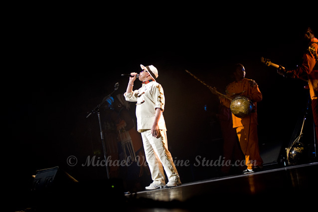Salif Keita & band