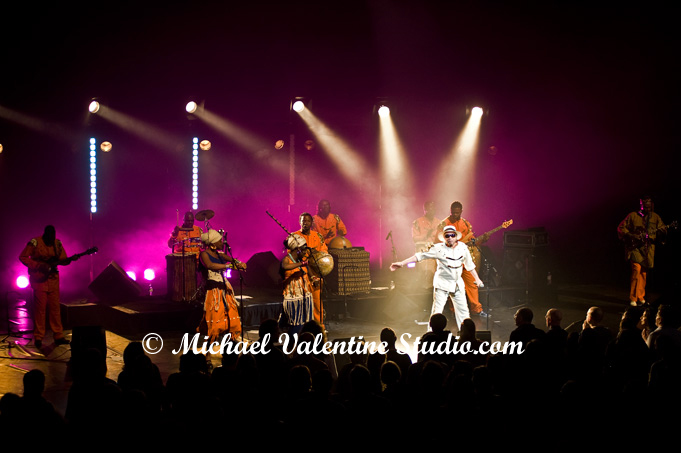 Salif Keita & band
